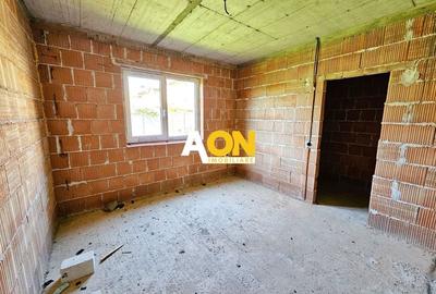 Casa la rosu, 3 camere, terasa, garaj, toate utilitatile, Micesti - 8