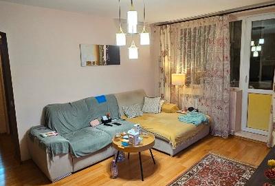 Vand apartament 3 camere etaj 1 - 4