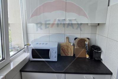 Apartament cu 3 camere semidecomandat, mobilat în Crângași - 16