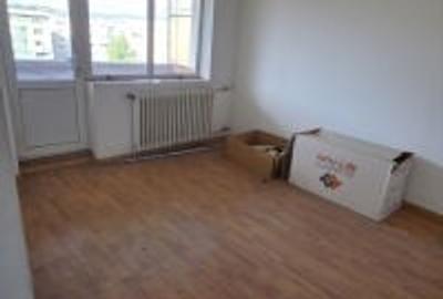 Apartament cu 3 camere semidecomandat în Central - 6