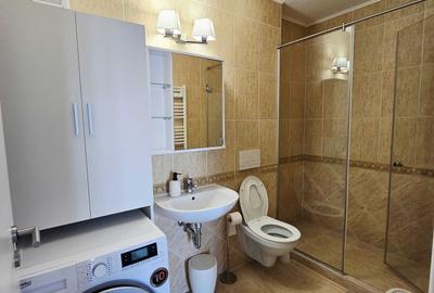 Apartament cu 3 camere decomandat în Tractorul - 1