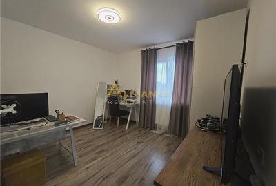 Casă cu 4 camere cu Teren 260 Mp în Berceni - 11