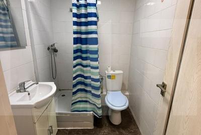 Garsonieră decomandată în Central