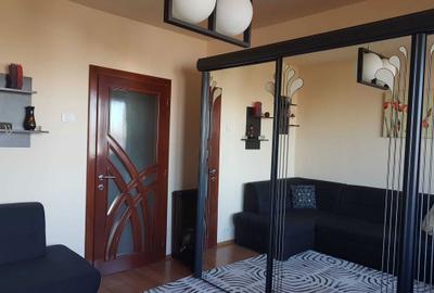 Apartament cu 3 camere decomandat în Central - 2