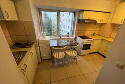 Apartament cu 3 camere semidecomandat în Unirii - 3