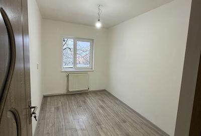 Apartament cu 4 camere în Central - 3
