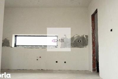 Casă cu 4 camere cu Canalizare în Central - 2