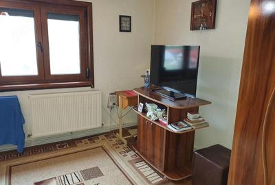 Casă cu Teren 520 Mp în Vlădești - 2