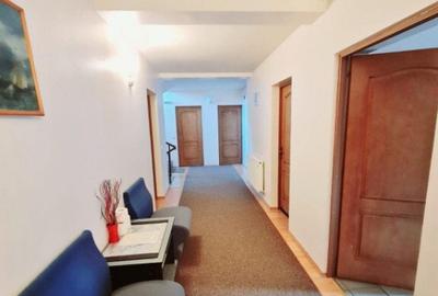 Afacere la cheie! Pensiune de 722 mp, cu 800 mp de teren, Fl - 27