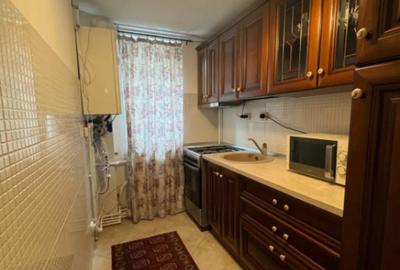 Apartament cu 3 camere decomandat în Central - 1