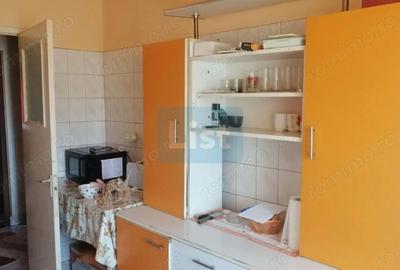 Apartament cu 3 camere decomandat în Buzaului - 2