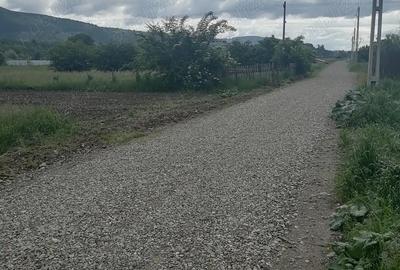 Teren de 3000 mp, în Central