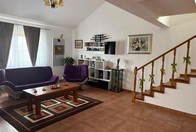 Casă cu 4 camere în Central - 6