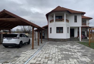 Casă cu 4 camere cu Teren 1000 Mp în Central - 17