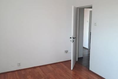 Apartament cu 3 camere decomandat în Aluniș - 5