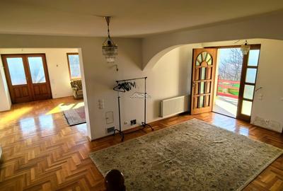 Casă individuală cu 8 camere cu Canalizare în Vest - 19