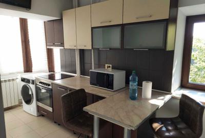 Apartament cu 2 camere decomandat în Calea Călărașilor - 4