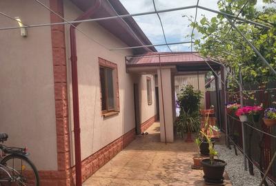 Casă cu 2 camere cu Teren 214 Mp în Central - 9