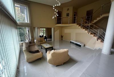 Casa de vanzare, 390 mp, zona Cetate - 3