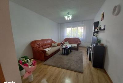 Apartament cu 4 camere decomandat în Republicii - 11