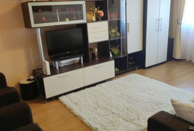 Apartament cu 2 camere decomandat în Km 5 - 4