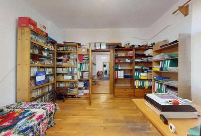 Casă cu 5 camere cu Teren 1200 Mp în Central - 18