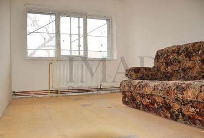 Apartament cu 2 camere decomandat în Micro 6 - 4