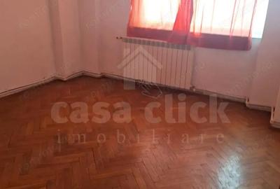 Apartament 2 camere Micro 19, etaj intermediar, 2 balcoane inchise