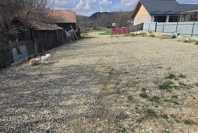 Teren de 2219 mp, în Hangani - 3