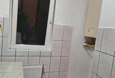 Apartament cu 2 camere semidecomandat în Decebal