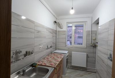 Apartament cu 3 camere decomandat în Sud - 5