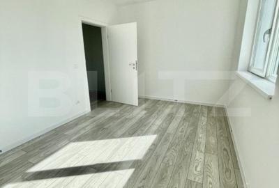 SUPER PRET!Apartament cu 3 camere + balcon, 1 loc de parcare, Giroc - 3