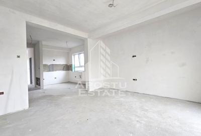 Jumatate de duplex, Parter + Etaj, 5 camere si 2 bai, Sag - 1