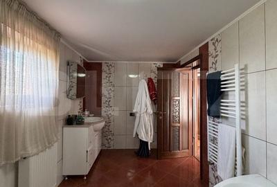 Casă cu 4 camere cu Teren 950 Mp în Cârcea - 12