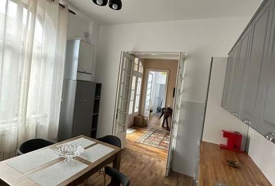 Casă cu 4 camere în 23 August - 12