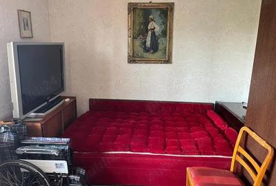 Camera in apartament 3 camere - 1 Mai metrou - 3