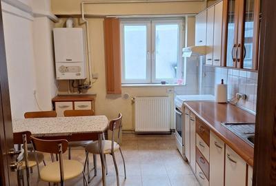 Apartament cu 3 camere decomandat în Republicii - 5