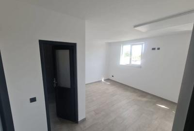 Casă cu Teren 500 Mp în Central - 14