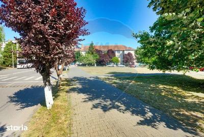 Teren de 400 mp, în Ultracentral - 9