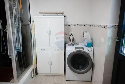 Casa / Vila cu 5 camere de vanzare - 32