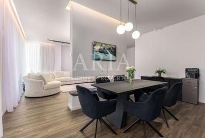 Casă individuală cu 6 camere în Pipera