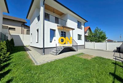 Casă individuală cu 3 camere cu Canalizare în Cetate - 1
