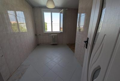 Rahova 5 min Piata,Teius  Lidl,Garoafei,Margeanului 5 min,decomandat 2 bai - 9