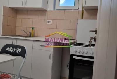 Universitate Carol - 7