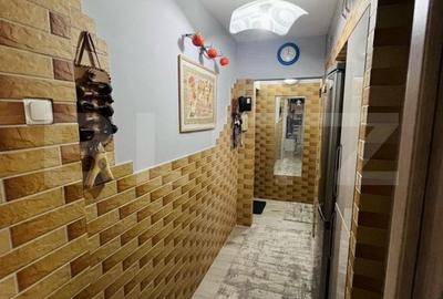 Apartament de vanzare, cu 2 camere, 42 mp, zona 14 Mai - 4