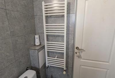 Alzza Real Estate  Apartament de vanzare Floresti, strada Eroilor, etaj 4, cu p - 5