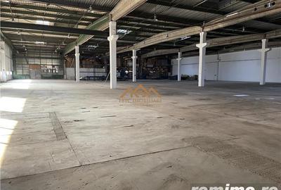 Spațiu comercial, de 3,000 mp, în Central - 7