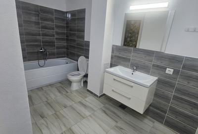 Apartament cu 3 camere semidecomandat în Central - 3