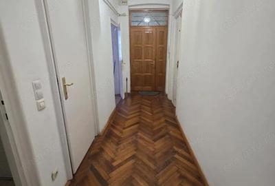 Apartament cu 3 camere decomandat în Central - 10