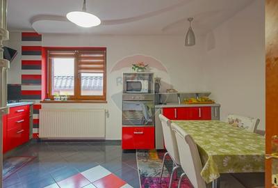 Casa spatioasa, eficienta energetic, ideala pentru familii cu copii! - 7